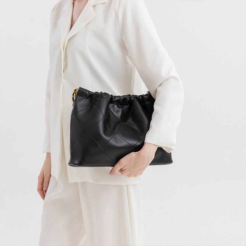 Xiaoxiangfeng Kabelka Dámská Velkokapacitní Taška přes Rameno Nová Dojíždějící Řetízková Podpažní Taška