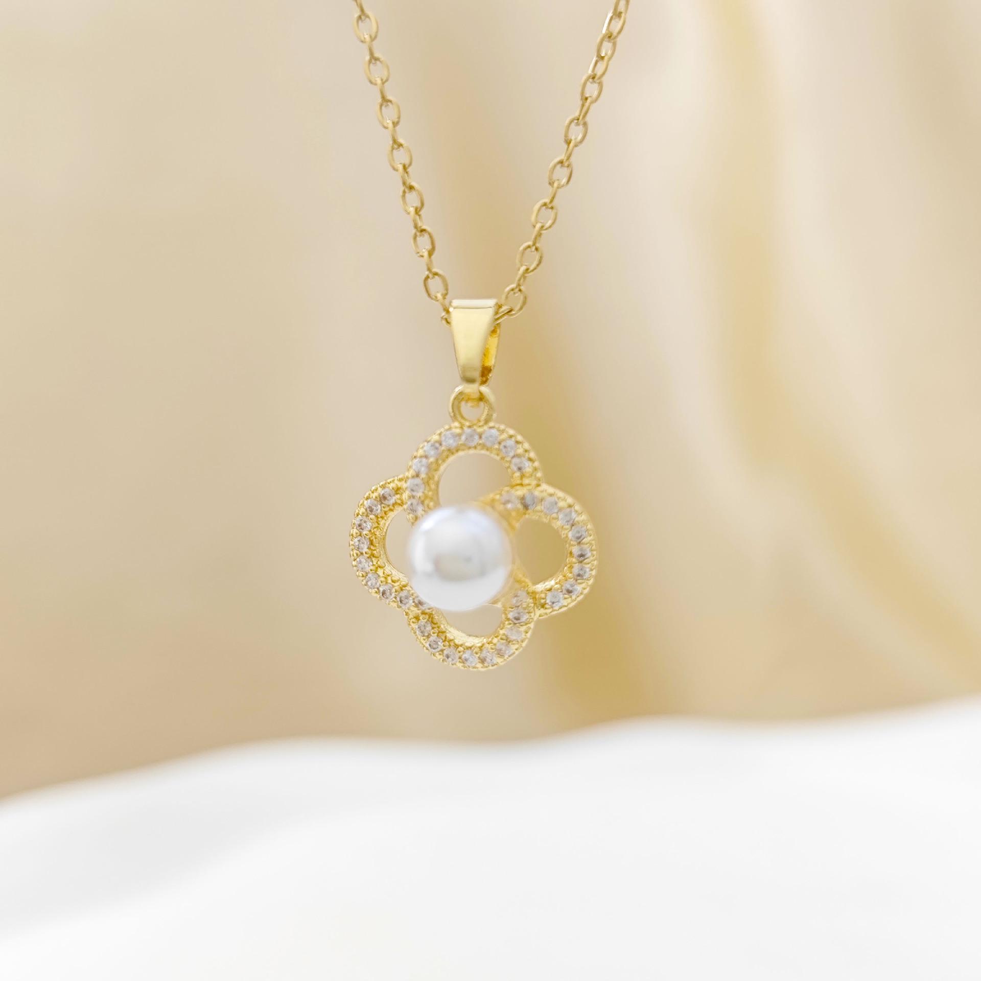 Elegant Pearl Four-Leaf Clover Necklace - Women s Luxury Clavicle Chain