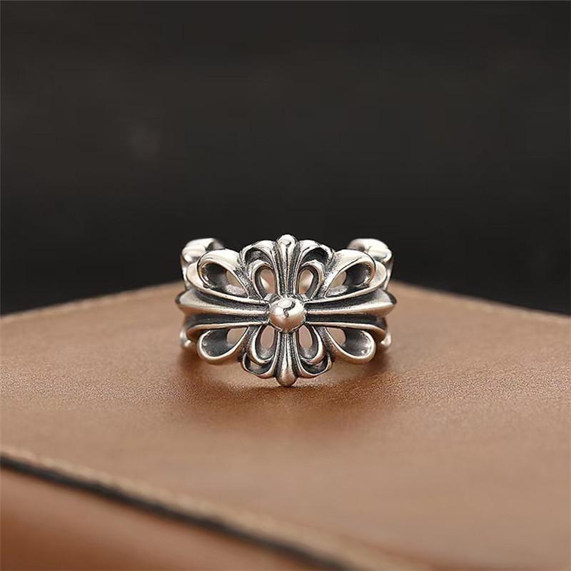 

Vintage Hip Hop Croissant Ring: Trendy Cross-Engraved Index Finger Ring for Men & Women срібний