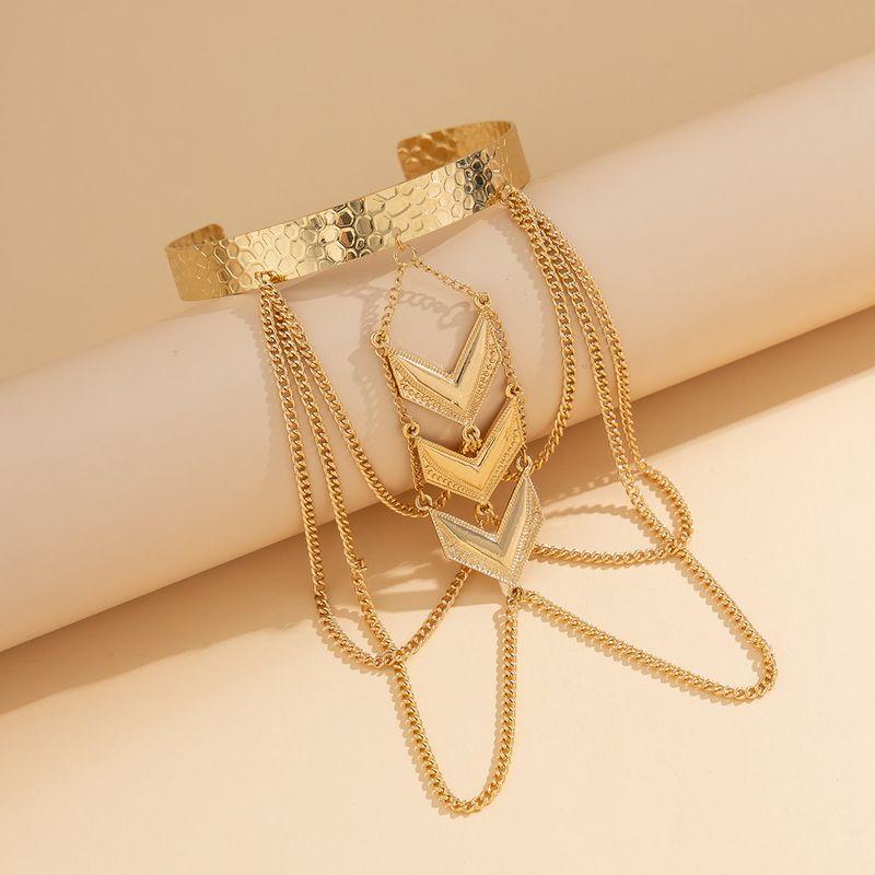 Tassel V-Shaped Metal Snakeskin Pattern Bracelet Female Fashion Summer Fashion New Special-Interest Design Play Photo Ornament