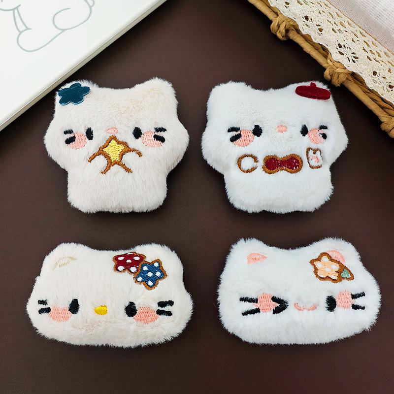 Cartoon Plush Kitty Doll Brooch Keychain Pendant for Bags, Clothing, Hats, and Scarves Accessories