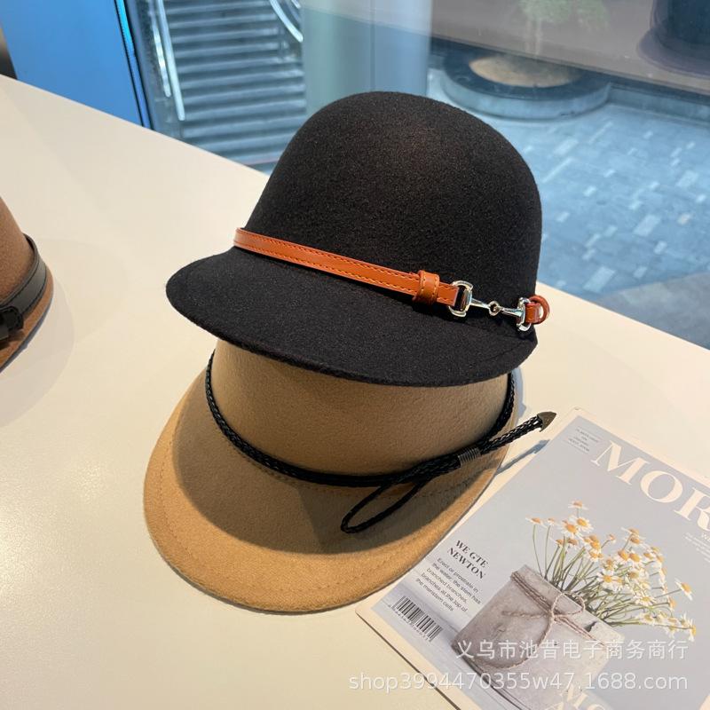 Autumn and Winter Leather Buckle Straps Woolen Equestrian Hat Showing Small Face Elegant Retro Short Brim British Style Simple Versatile Top Hat