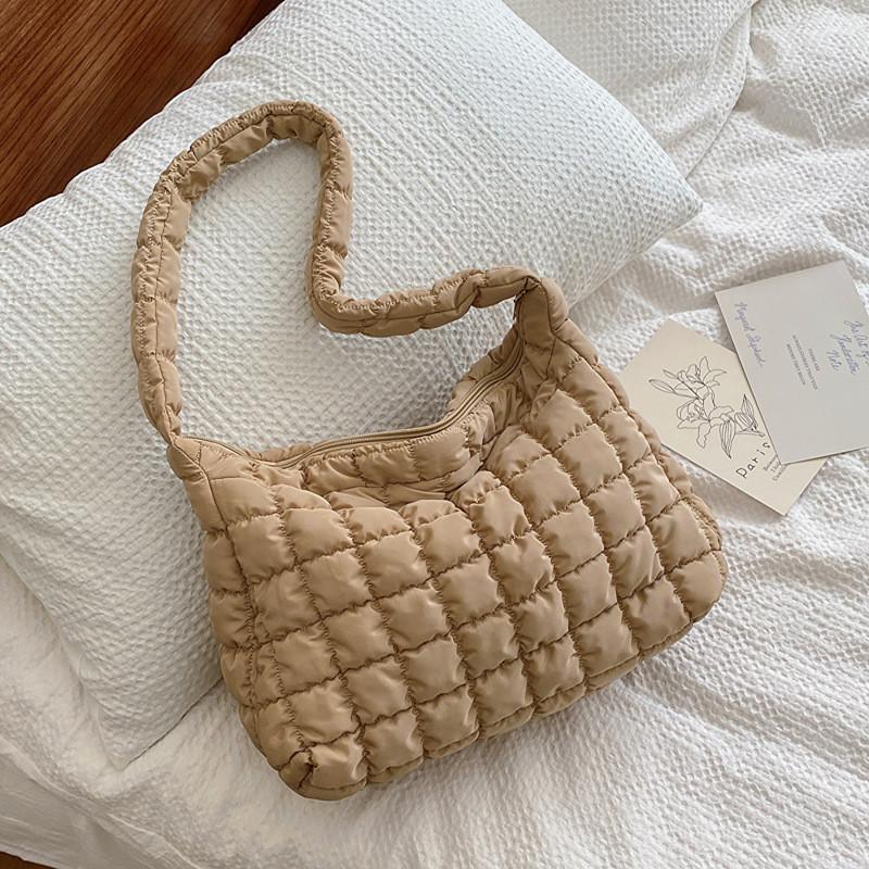 Schicke vielseitige Khaki-Tragetasche 2023 Modische lässige Umhängetasche für Damen