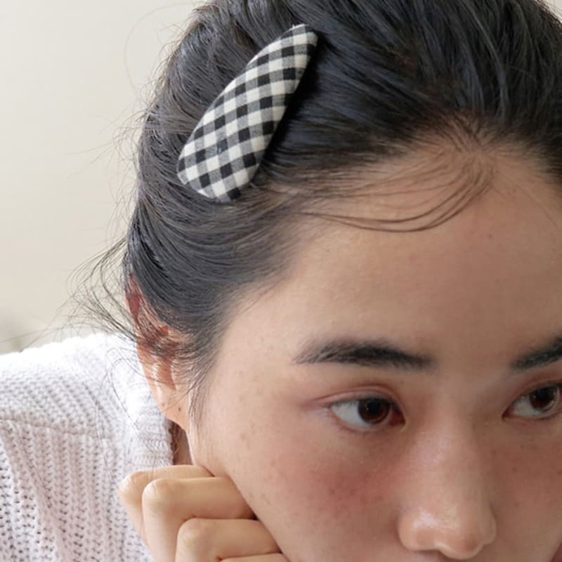 

geegee ginghamcheck hair pin - black BLACK