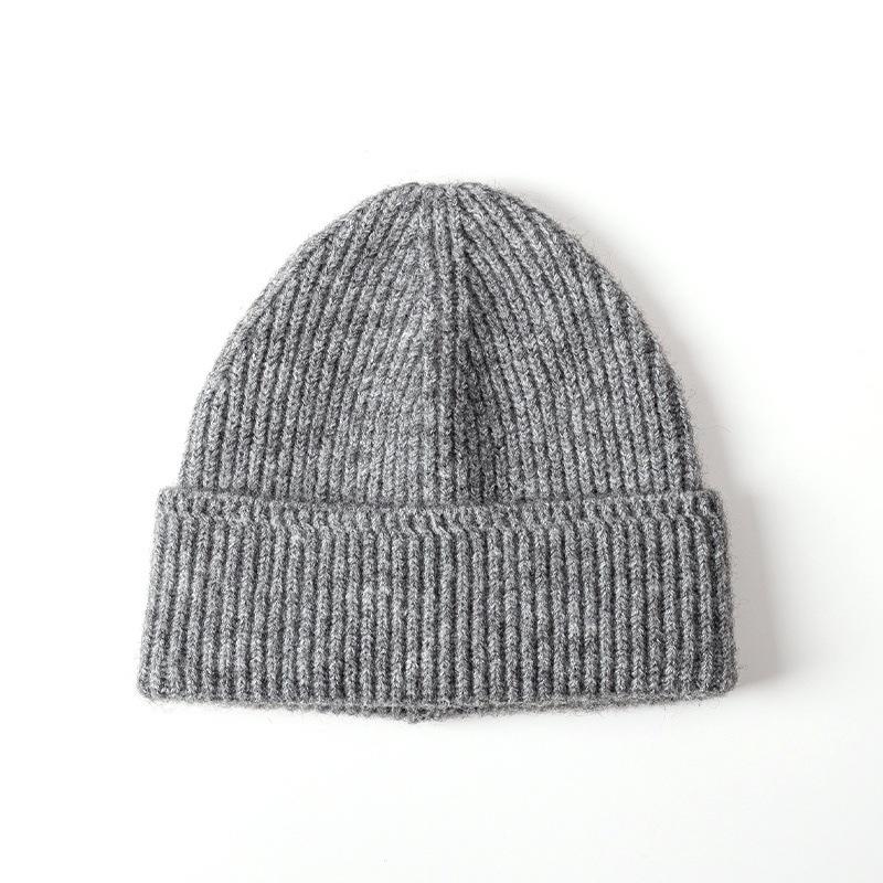 

Шапка из смесовой шерсти женская осенняя для большого обхвата головы шерстяная шапка теплая защита ушей холодная шапка однотонная универсальная для маленького лица вязаная шапка светло-серый