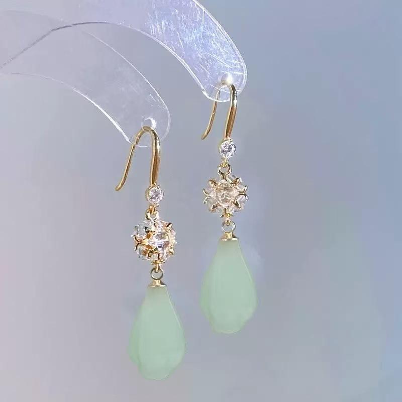 Chinese Magnolia Tassel Earrings: Lightweight, Luxury Retro Hanfu Cheongsam Style