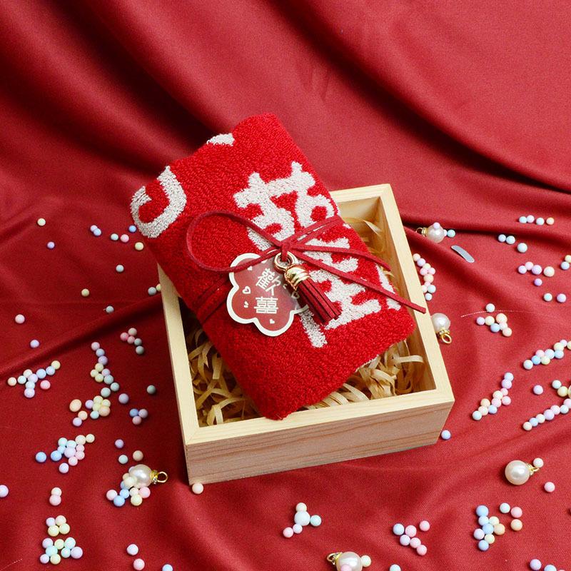 Festive Pure Cotton Red Gift Towel for Candy Display - Perfect for New Year, National Day, and Mid-Autumn Celebrations