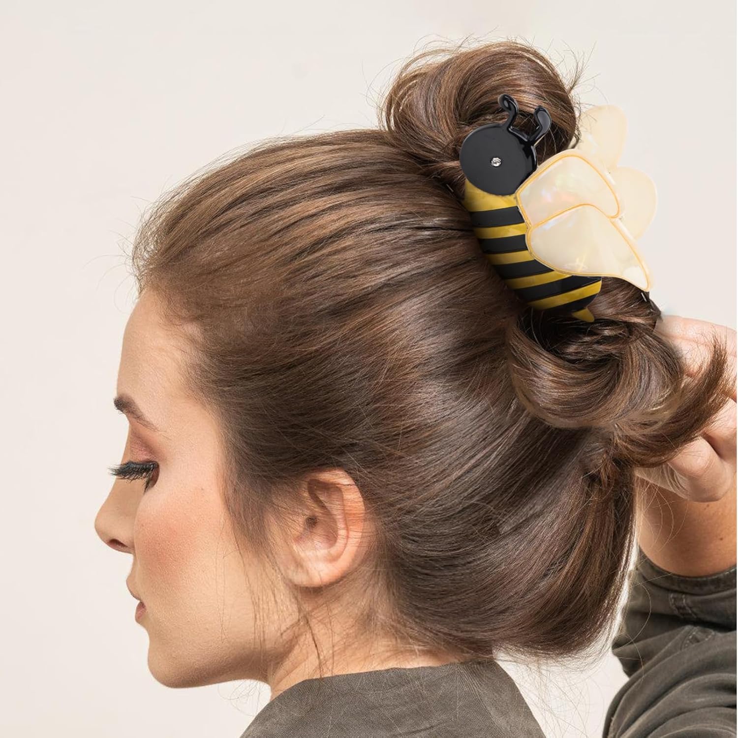 Beaupretty Bee Hair Clip Women Hair Clips Bee Claw Clip Funny Hair Accessories Cartoon Claw Clip For Women Girls Styling Thick Hair