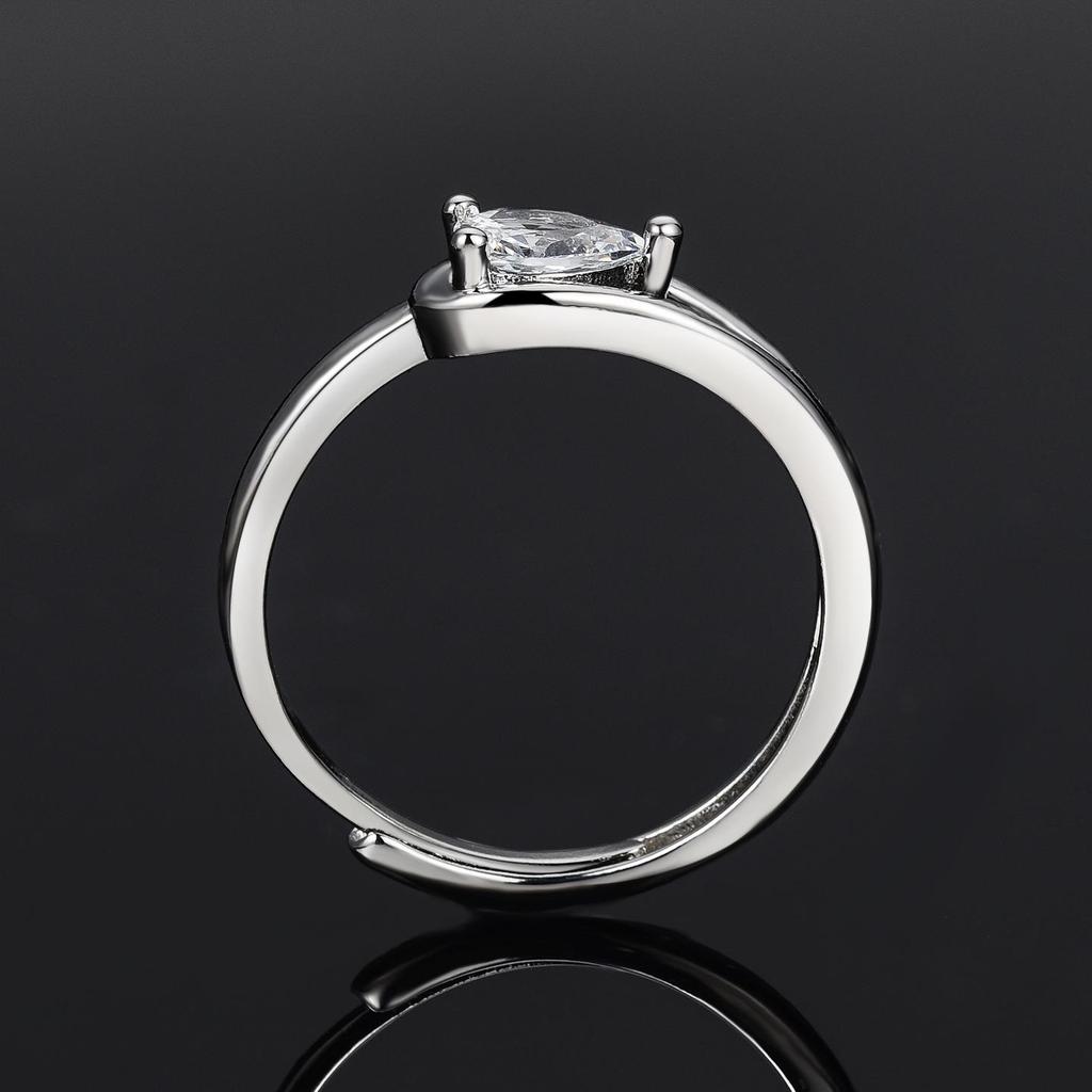 Women's Adjustable Water Drop Diamond Ring - Elegant and Versatile Design