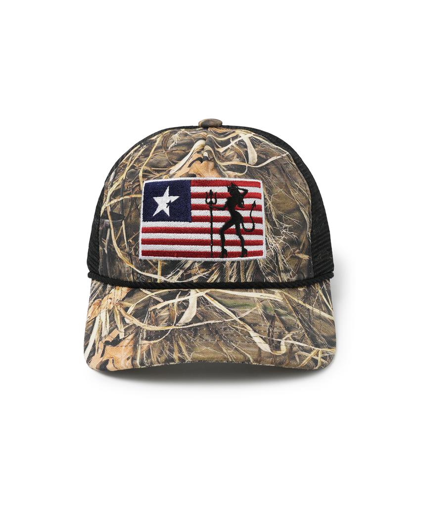 Opeunyadeu(Owai) Badlands Flag Trucker Cap - Forest Camo