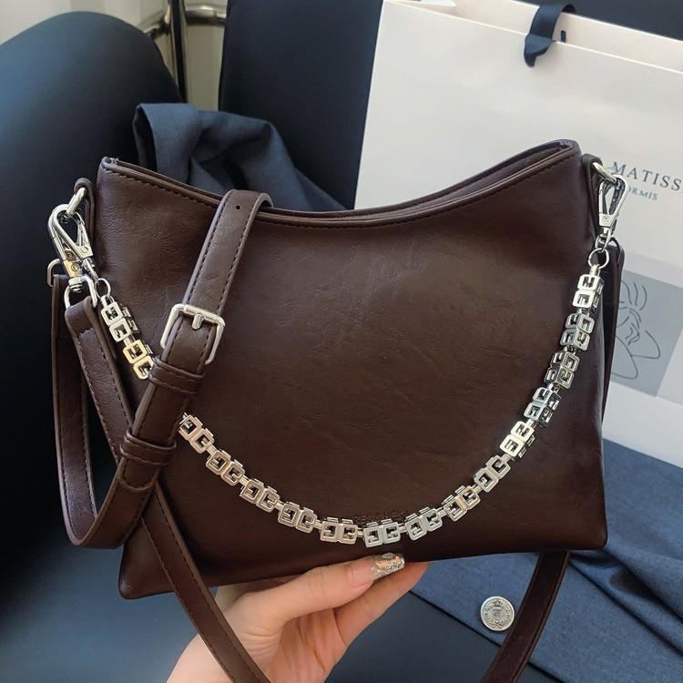 Niche Super Fire Bag Women 2025 Autumn and Winter New Fashion Popular Versatile Shoulder Bag Chain Crossbody Bucket Bag