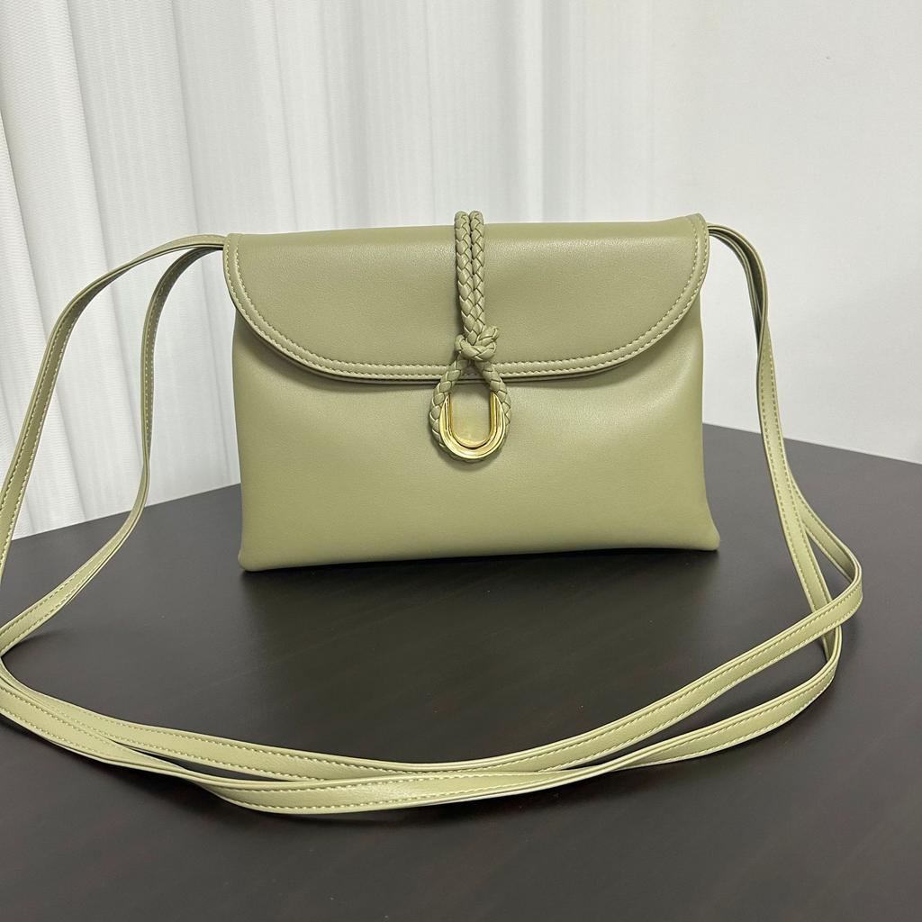 Borsa busta transfrontaliera in nuova pelle di mucca, borsa in vera pelle, pochette testurizzata Liberta borsa a tracolla messenger tessuta per pendolari