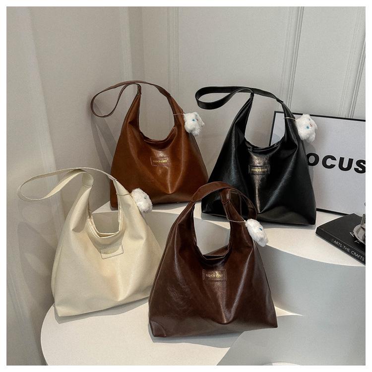 Oily Leather Large Slouchy Tote Bag: Women's 2024 Korean Style Casual Retro Spring Fashion, Large Capacity.