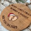 Weihnachtsschmuck „See You in 2025“ aus Holz, Baby-Fußabdruck-Dekoration, Weihnachtsbaum-Anhänger zum Aufhängen für neue Eltern