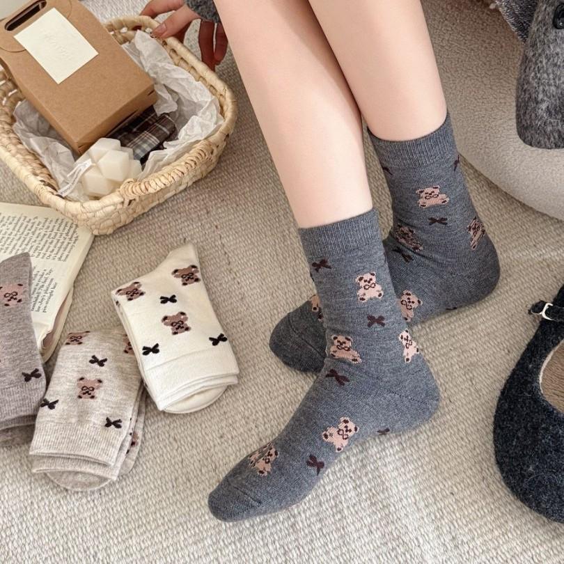 Women's Warm and Adorable Mid-length Socks for Autumn and Winter. Winter Woolen Teddy Bear Women's Socks. Casual Non-stretch Socks.