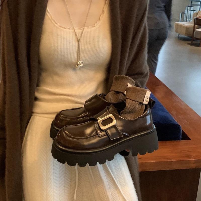 

Версия из овчины~ Академический стиль квадратная пряжка ленивые туфли на платформе с толстым каблуком-маффином маленькие кожаные туфли из натуральной кожи одинарные туфли 40