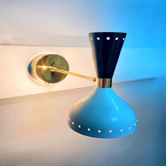 Mid Century italiensk messing Diabolo Stilnovo innfelt vegglampe lysarmatur