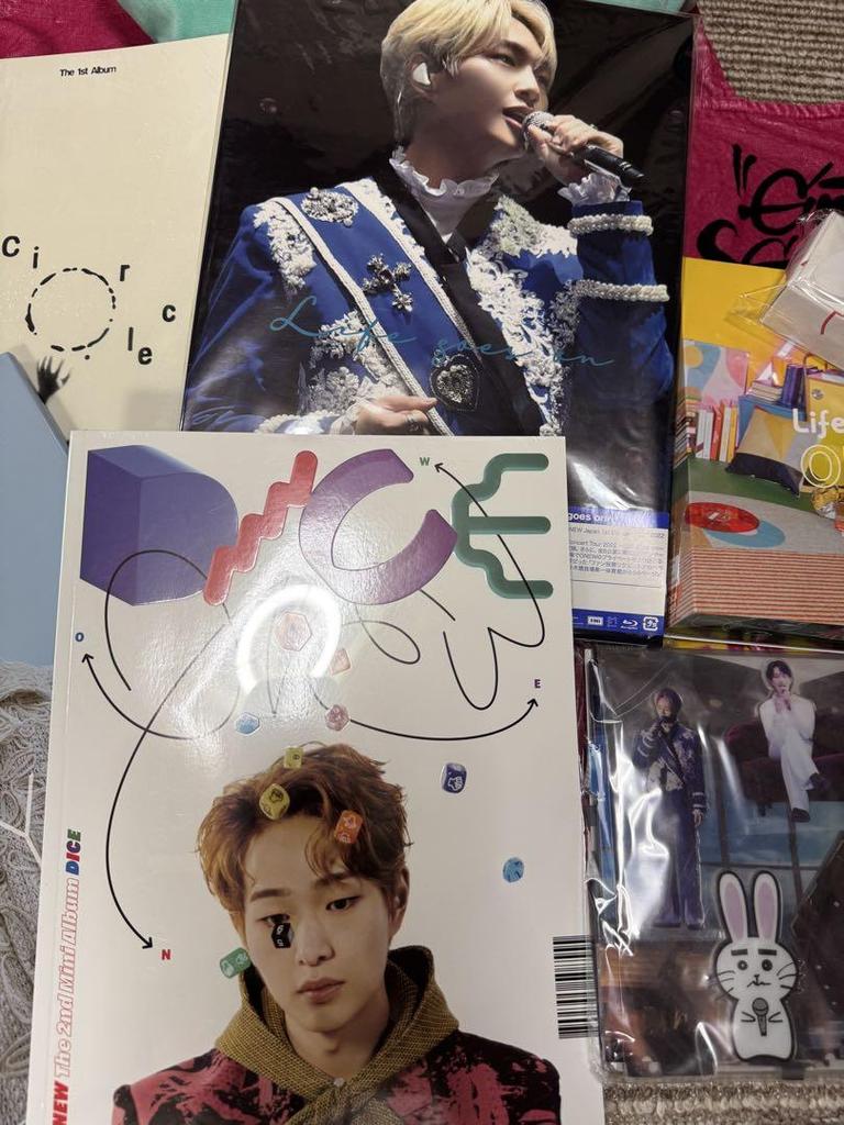 [USED] SHINee Onew CD Acrylic Stand Incense 7-Piece Set