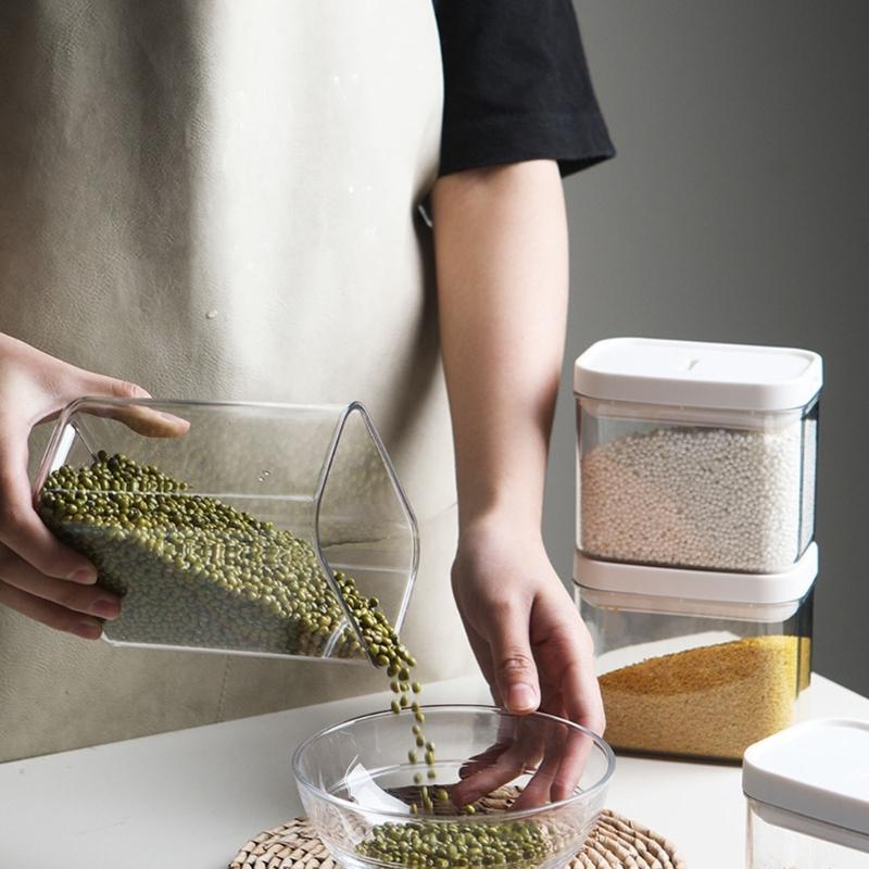 Clear Plastic Sealed Food Container Kitchen Dry Goods Storage Jar With Secure Lid For Freshnesses Preservation