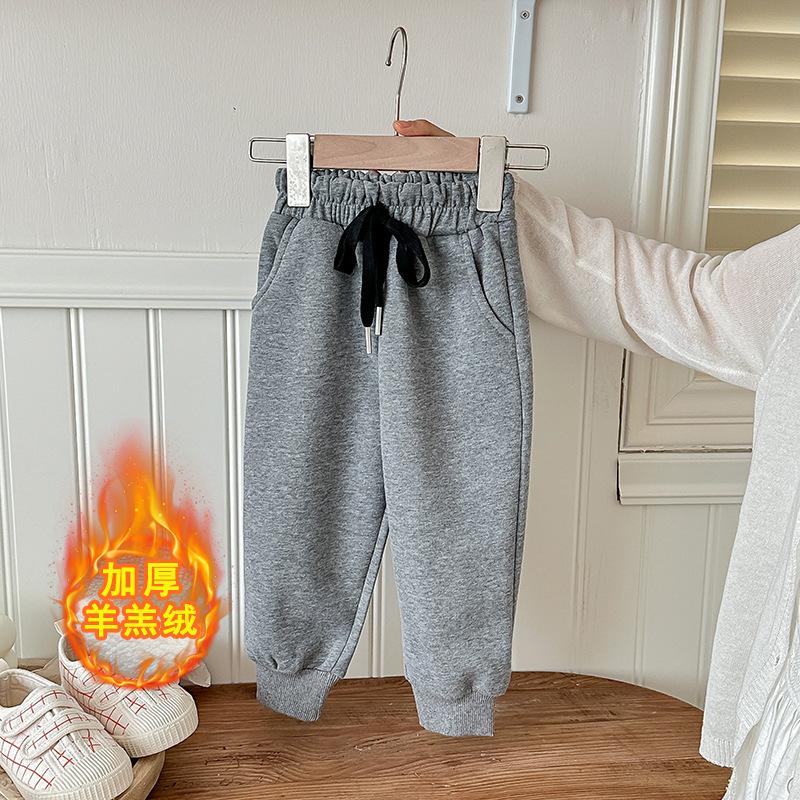 Kinder Herbst- und Winter-Sweathose, lockere und vielseitige lässige Sporthose für Jungen und Mädchen, Baby-Plüsch-Langhose