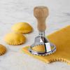 Ravioli-Ausstecher mit Teigrädchen-Set, Pasta-Form mit Holzgriff und geriffeltem Rand, Runde und Quadratische Form