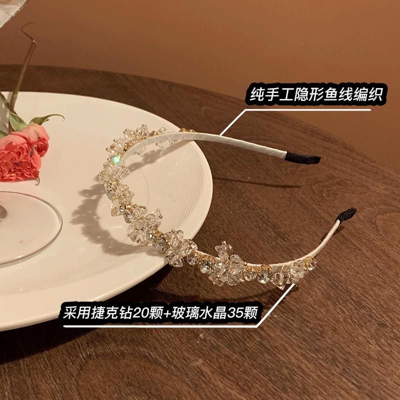 

Noble female style, light luxury heavy industry rhinestone wave headband female high-grade sense toothed non-slip high cranial top headband hairpin