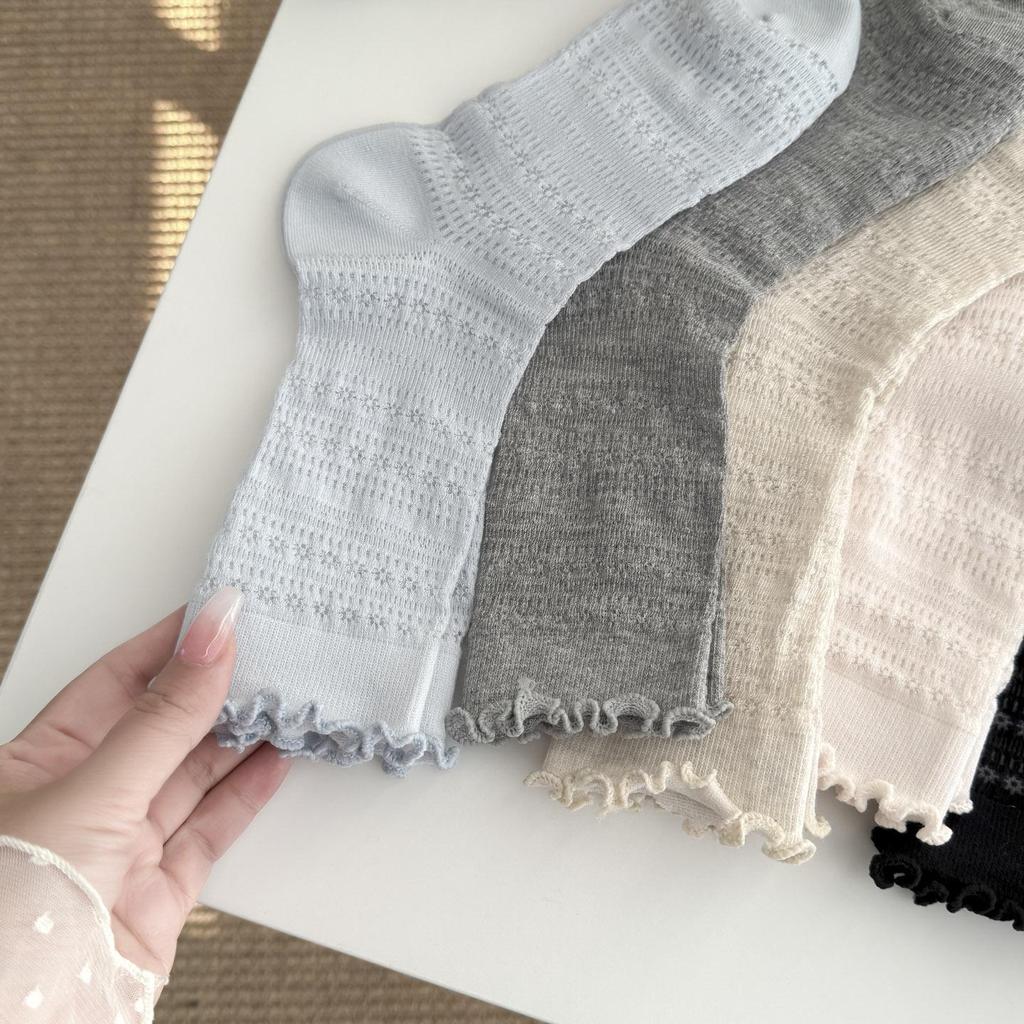 Ballet-Style Lace Mid-Calf Cotton Socks for Women - Trendy Korean/Japanese Design, Hollow Breathable, Perfect for Spring and Autumn