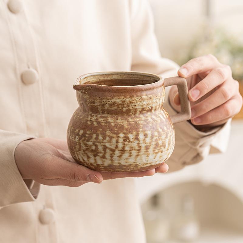 Japanese-style coarse pottery coffee pot Creative ceramic coffee sharing pot Household filter cup coffee pot Large sharing pot Milk pot