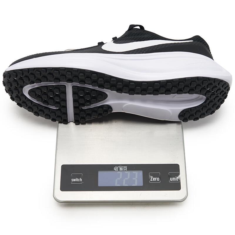 Nike Men's Revolution 87/24 Running Shoes