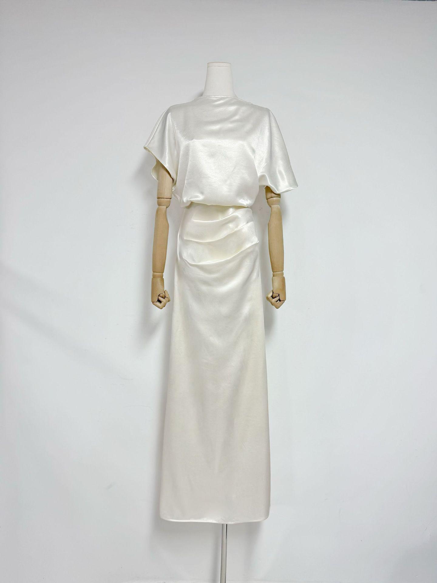 

European & American Satin Evening Gown: Elegant Slim Fit with Faux Two-Piece Design Medium абрикосовый
