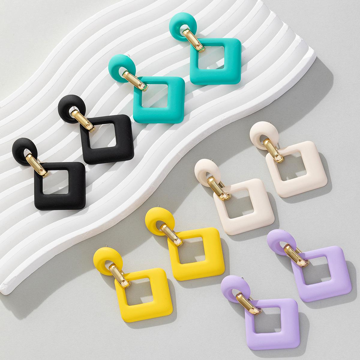 

Simple and fashionable geometric diamond hollow earrings for women retro irregular splicing buckle фиолетовый