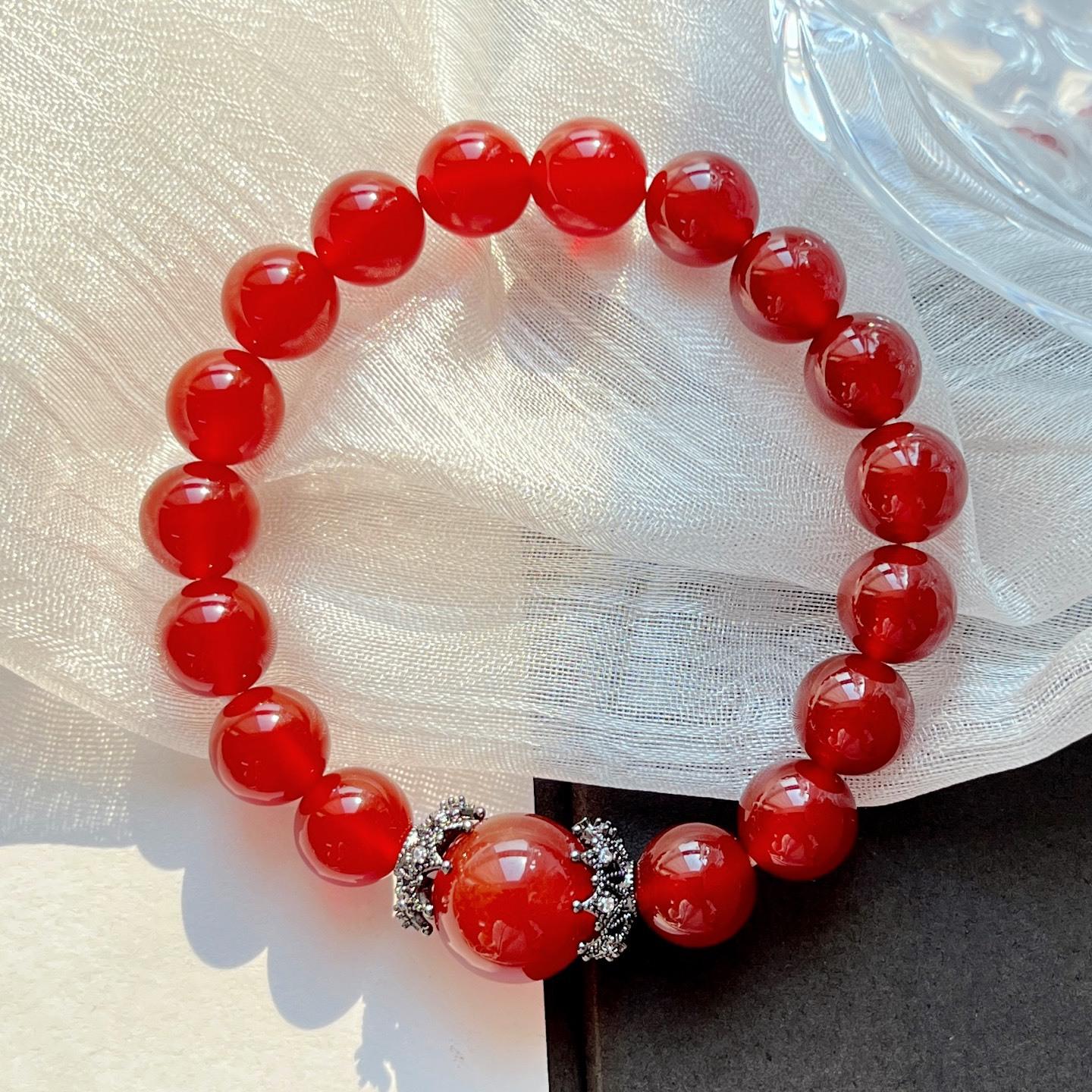 10Mm High Quality Pigeon Blood Red Vitreous Natural Chalcedony Bracelet Bracelet