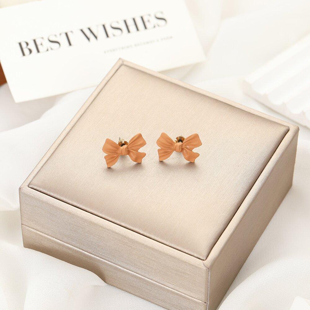 

Design Bow Temperament Earrings 1111 New Versatile Sweet Stud Earrings
