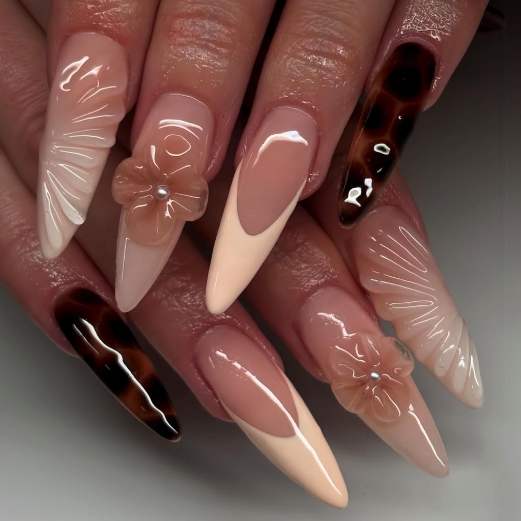 Mandelförmiger Nagellack 3D Dreidimensional Reines Verlangen Blume Schmetterling Abnehmbarer Falscher Nagel Fertigprodukt