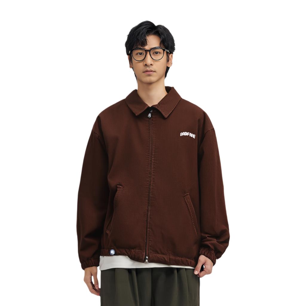 Li Ning Sports Basketball Series Polo-Kragen Lockere Kurze Baumwolljacke Herrenjacke Erdbraun AJMR021-1