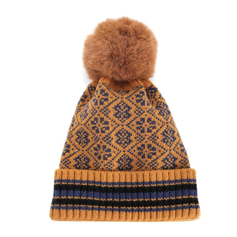 Windproof Striped Jacquard Y2K Winter Hat Unisex Knitted Beanies Custom Travel 100% Acrylic Common