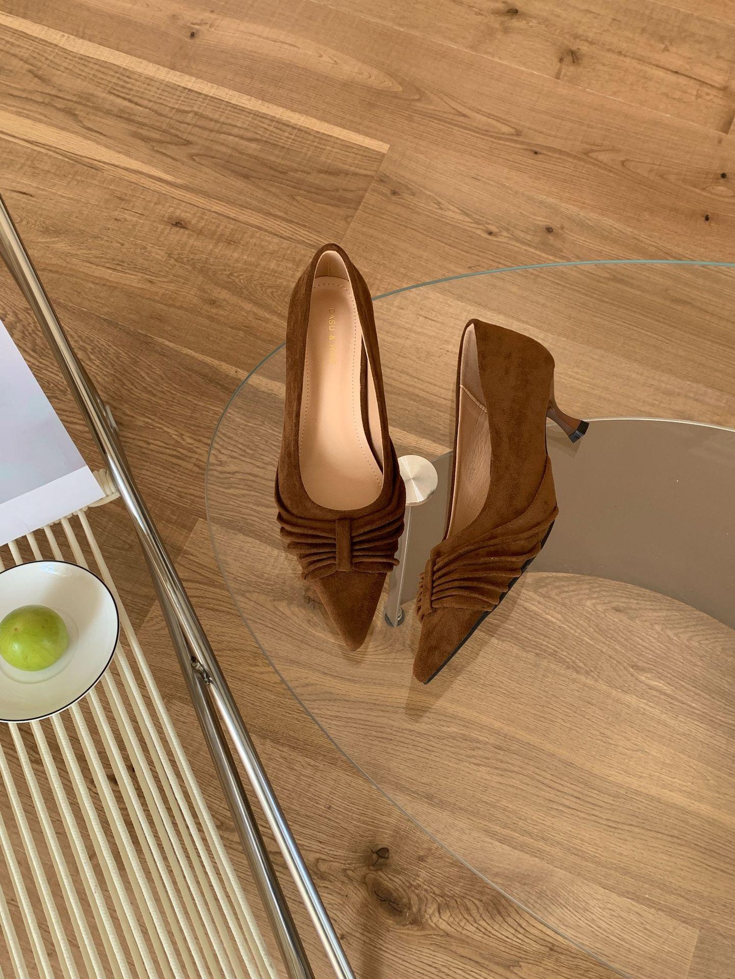 Women s Suede Pointed Toe Ruffled Spring Pumps - Fashionable Footwear 35
