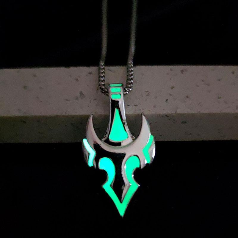 

Титановая сталь коровий шлем кулон светящееся ожерелье ювелирные изделия для мальчиков длинная цепочка свитера женское ожерелье сплав зелёный