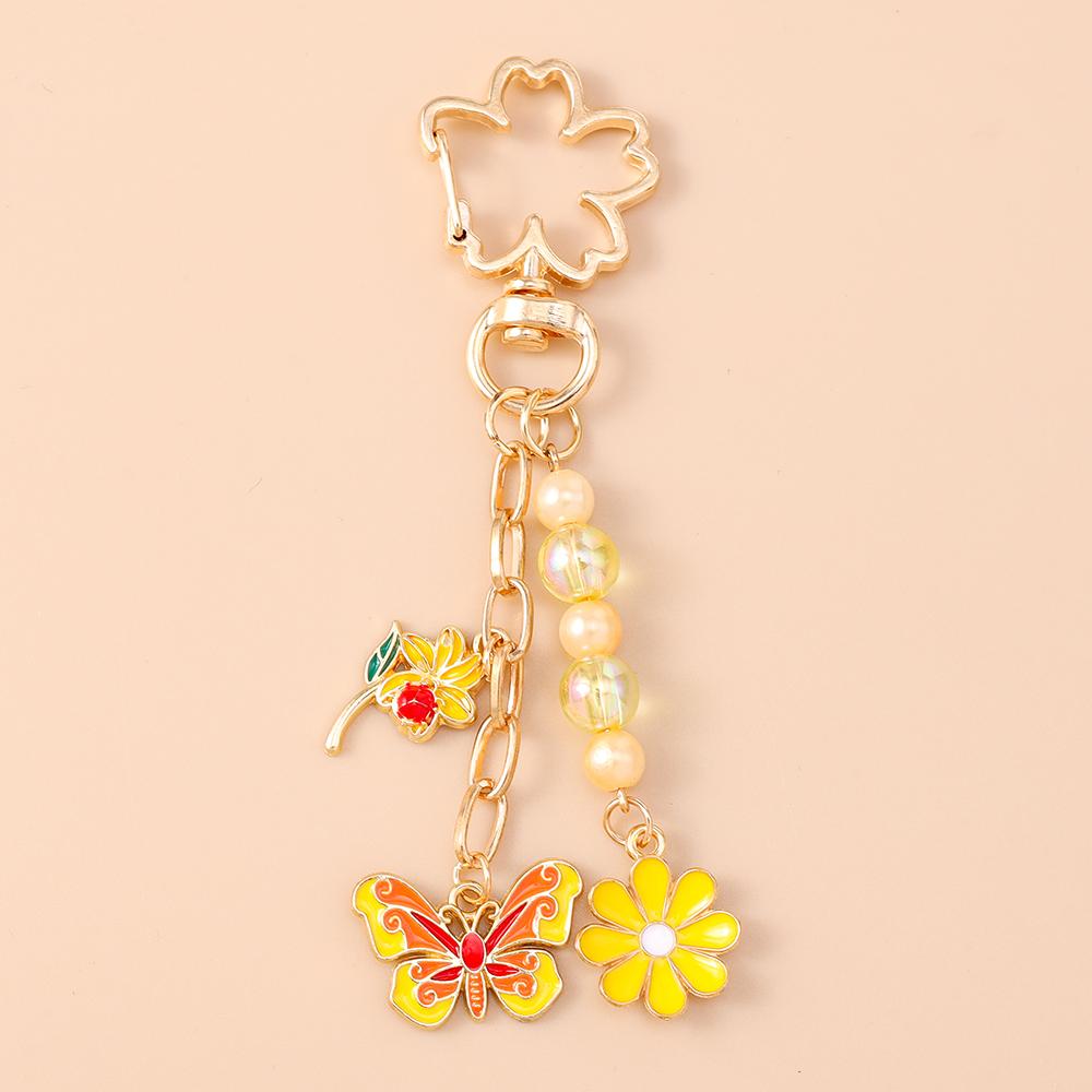 Cute Enamel Flower Butterfly Keychain Women Girls Beads Pearl Key Ring Pendants for Handbag Decor DIY Handmade Jewelry Gifts
