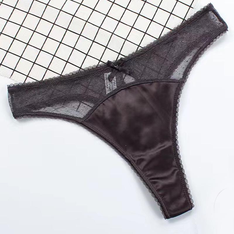 Outdoor Lingerie Stockings: Male SM Exhibitionism Mouth Gag for Training and Anti-Nausea.