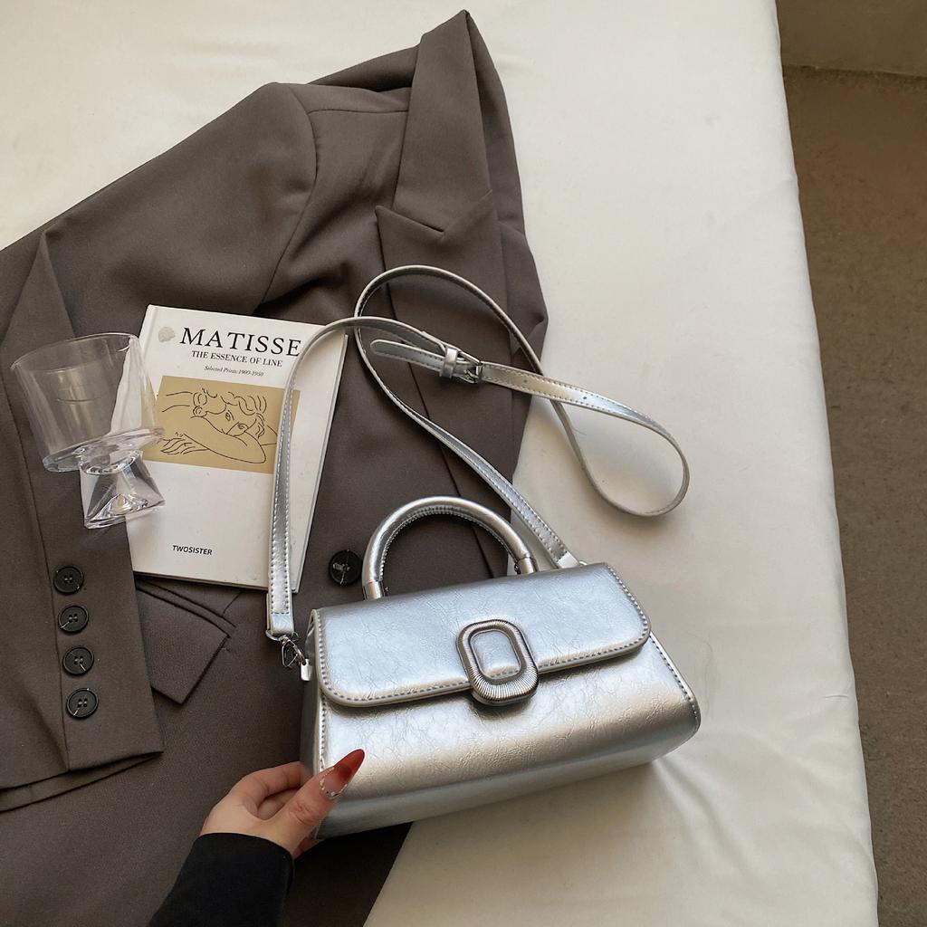 2025 New Hot-selling High-end Temperament Light Luxury Portable Small Square Bag Women's Versatile Fashion Simple Wind Messenger Bag