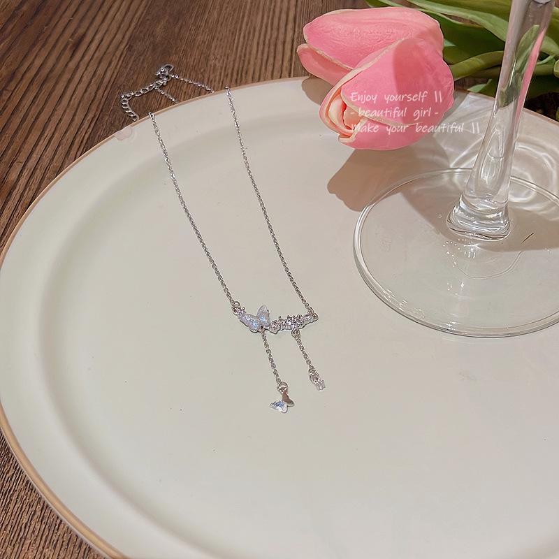 Colier cu ciucuri fluture colorat de vis: Design ușor de lux cu zircon pentru femei