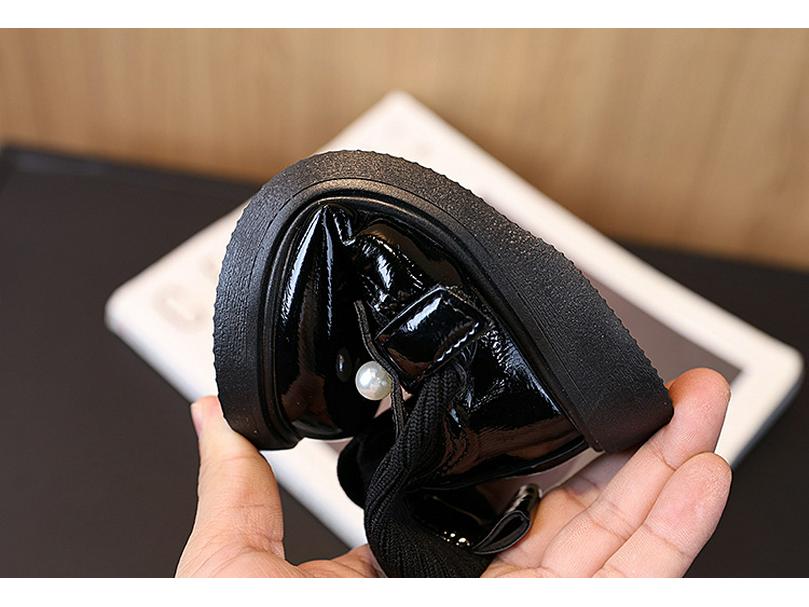 2025 Autumn Girls' Fashion: Versatile Pearl-Adorned Mid-Calf Leather Princess Boots