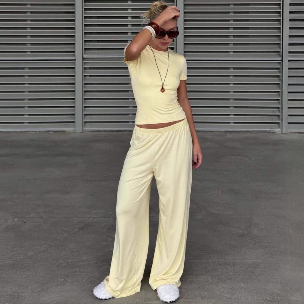 2025 Herbst Europäisches & Amerikanisches Lässiges Dreiteiliges Set: Kurzarm-Oberteil, Weitbeinige Hose, Jacke.