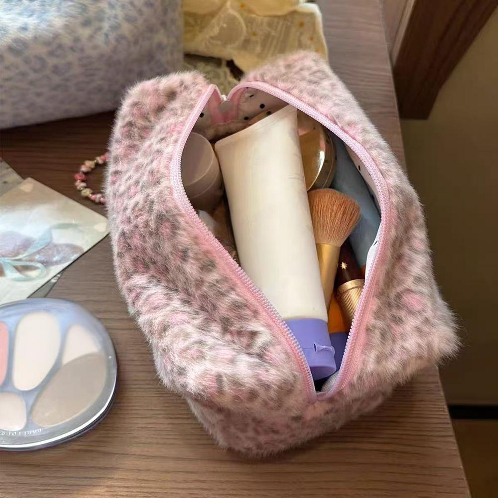 High Quality Fuzzy Makeup Bag Leopard Print Portable Toiletry Organizer Large Capacity Cosmetic Bag Girls