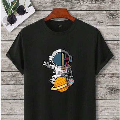 Yeni Yaz Erkek Moda Tişörtü Yaratıcı Karikatür Astronot Gezegen Baskılı Erkek Tişört Üstü