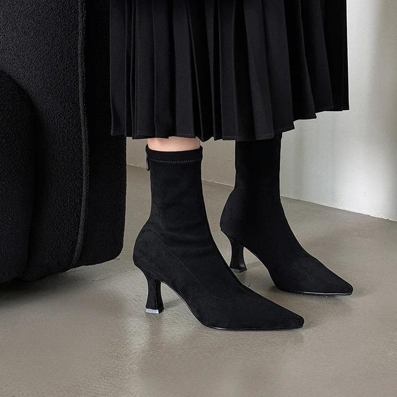 Fashion Designer Vintage Women 2025 Boots Fashion Square Low Heel Shoes Concise Slim Long Botas De Mujer