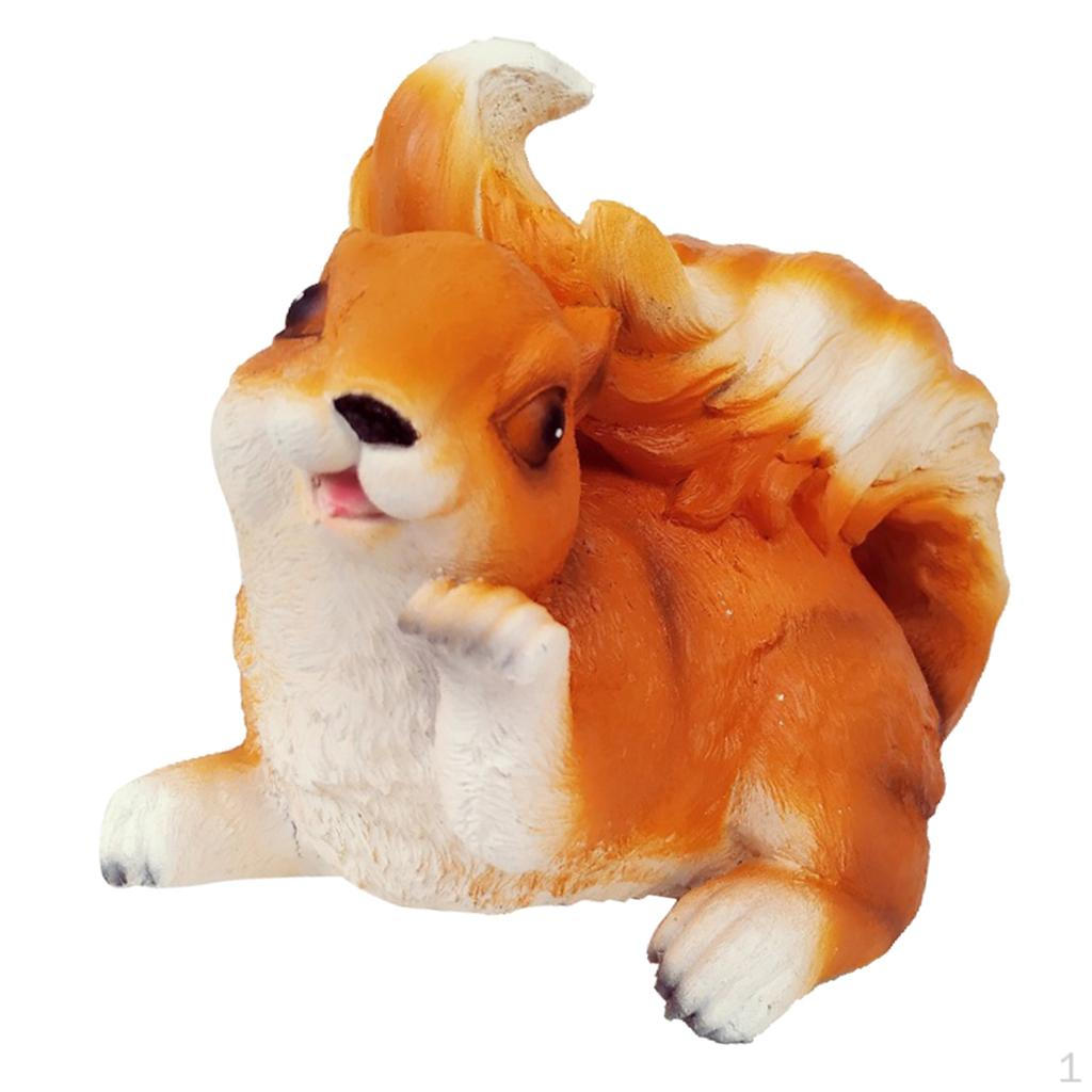 Cute Patio Waving Squirrel Figurine Statue Terrace Lawn Decor