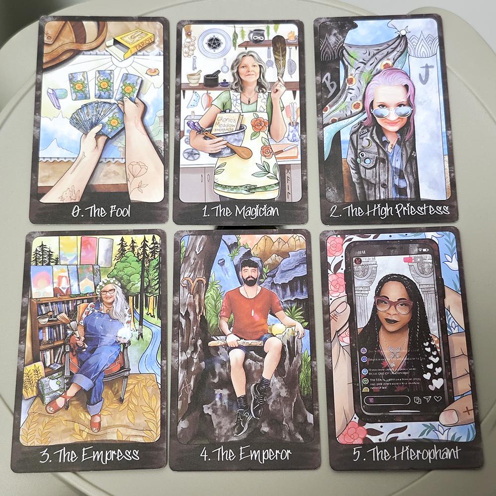Pocket of Peers Tarot An 80 Card Tarot Deck Featuring Individuals From The Ever Growing Divination Community 10.3*6cm