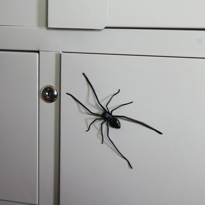 Realistic Spider 3D Spider Magnetic Decoration Flexible Legs Small Halloween Prank Toy Creepy Crawly Decor for Indoor House
